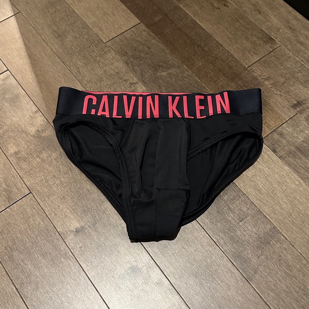 Calvin briefs